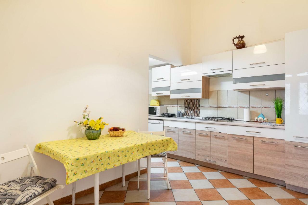 Izabella Home Budapešť Exteriér fotografie