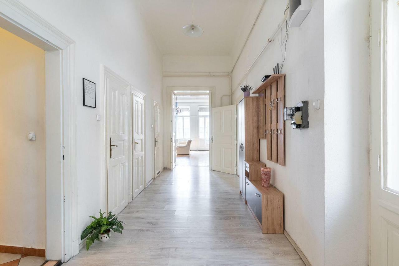Izabella Home Budapešť Exteriér fotografie