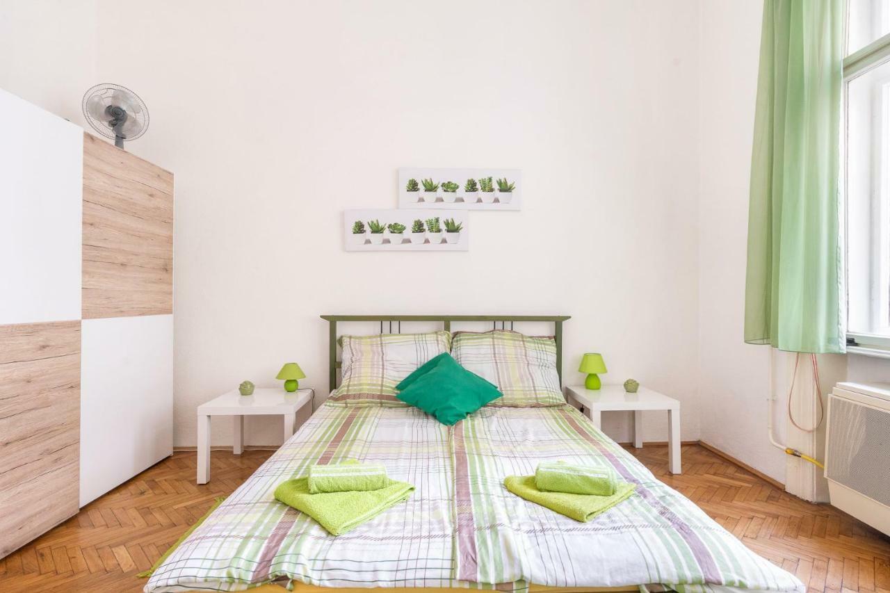 Izabella Home Budapešť Exteriér fotografie