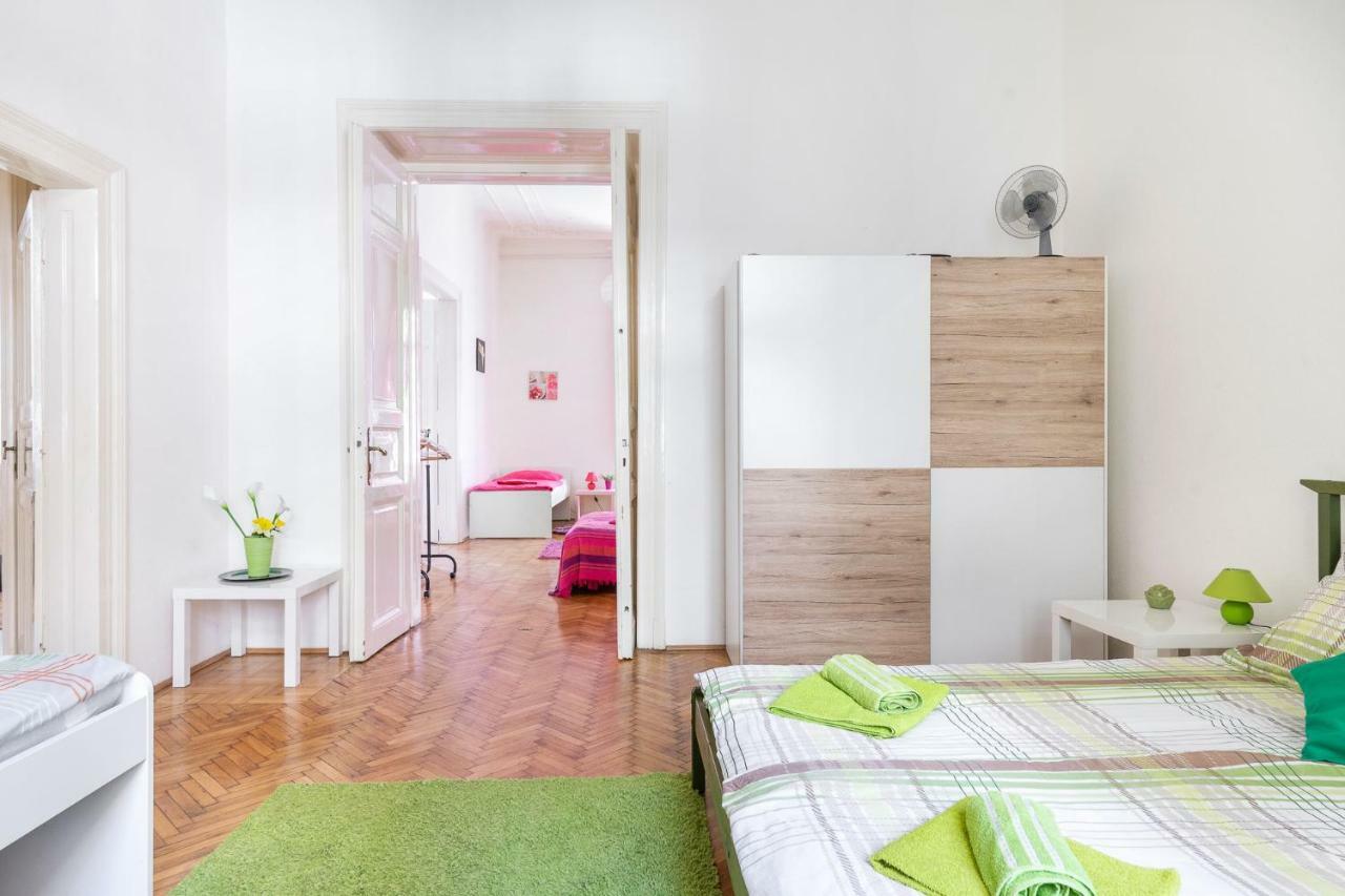 Izabella Home Budapešť Exteriér fotografie