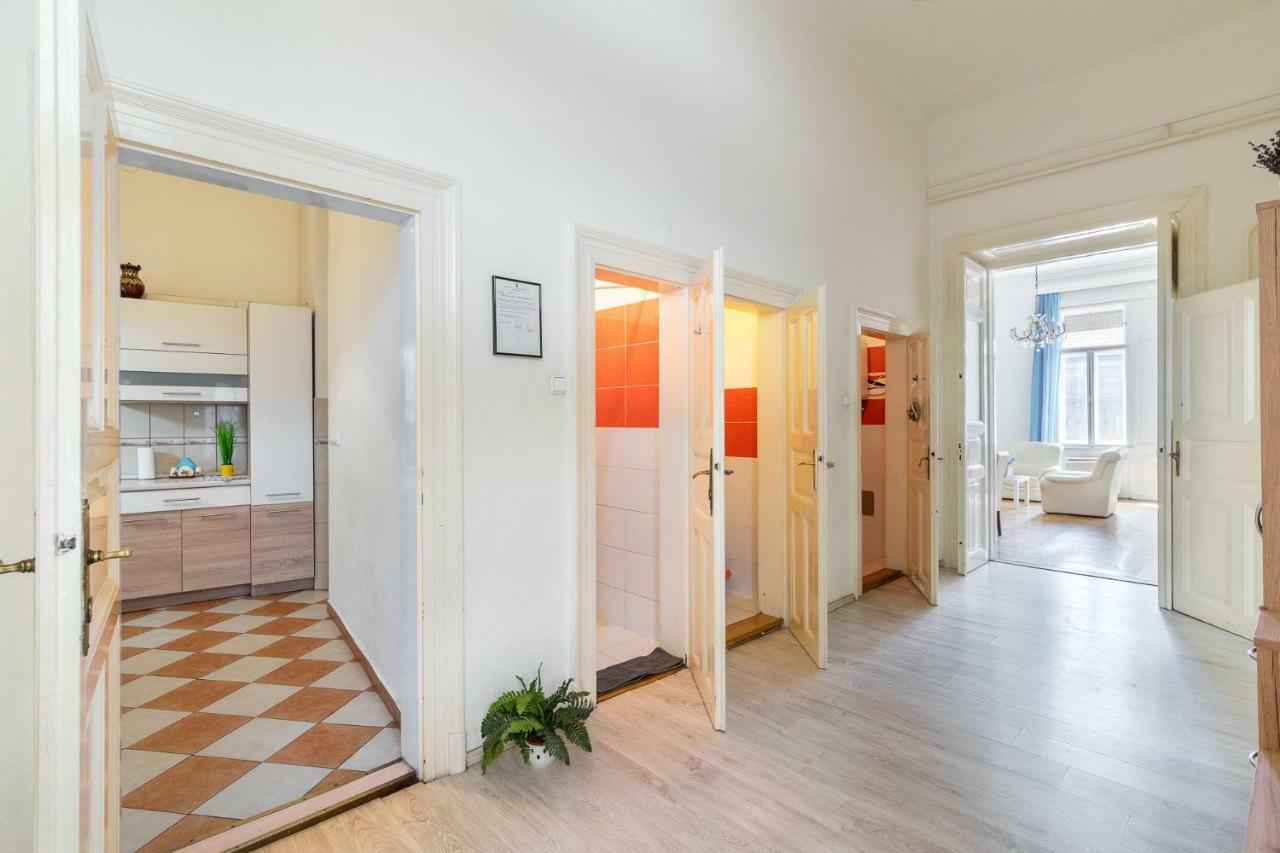 Izabella Home Budapešť Exteriér fotografie